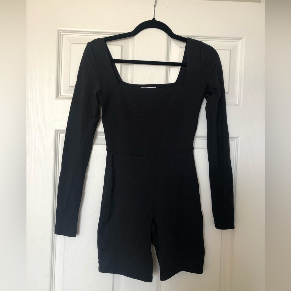 Babton contour romper - Picture 2 of 6